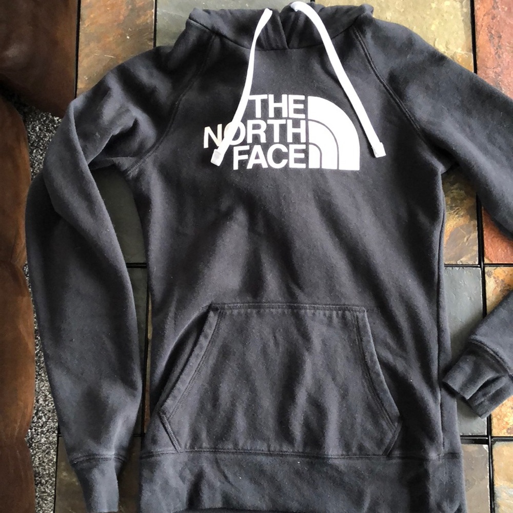 Women’s northface hoodie